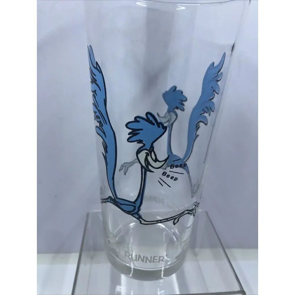 1973 Warner Brothers Road Runner Pepsi Collector Drinking Glass Series. Vintage